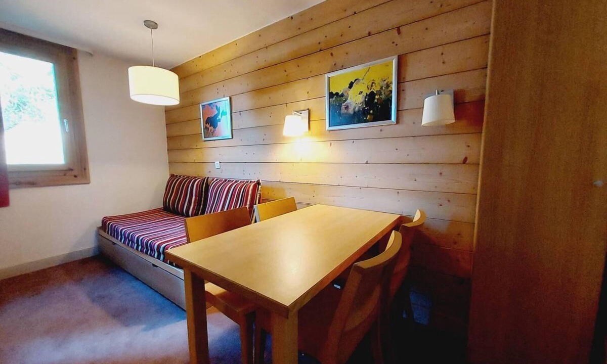 Plagne 1800 Apartment | 1st floor, view mountain, swimming pool, terrace, tv, 23m², La Plagne