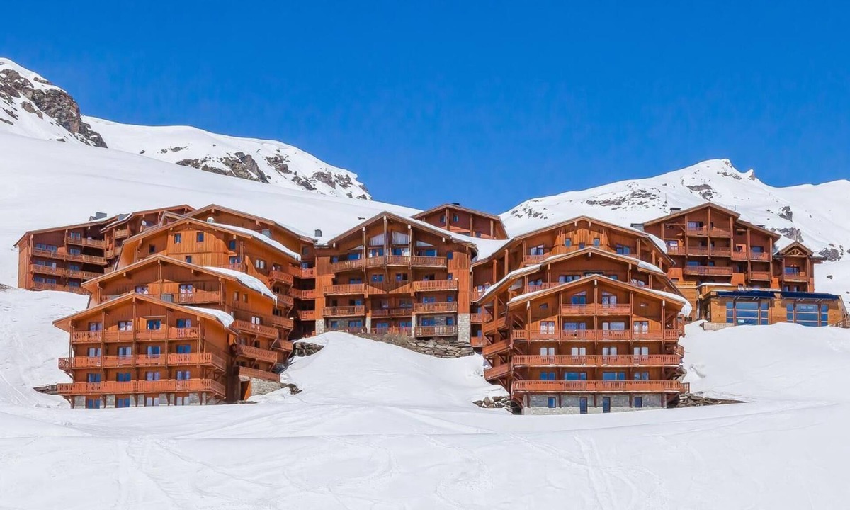 Val-Thorens Apartment | 300m from resort center, fitness, swimming pool, sauna, jacuzzi, hammam, balcony, fireplace or stove