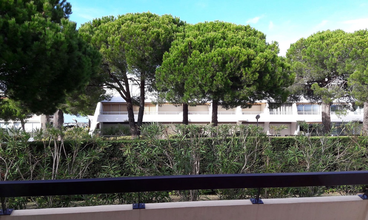 Le Grau-Du-Roi Apartment | Apartment 4-6 persons, terrace 17m2, 2min beach and marina