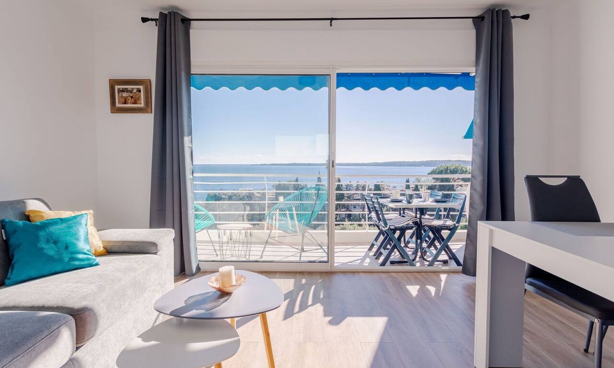Cannes Apartment | Apartment in Cannes with 1 bedrooms sleeps 4