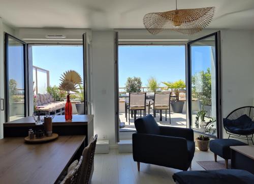 Olonne-sur-Mer Apartment | Appartement cosy 2 ch avec toit terrasse & parking - Lumineux et calme