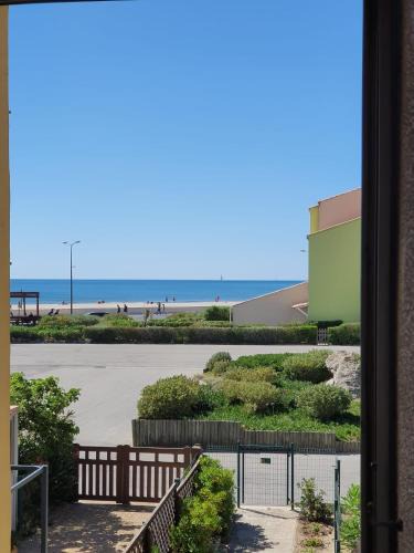 Narbonne-Plage Apartment | Appartement T2 27m² meublé, vue mer à 50m de la plage