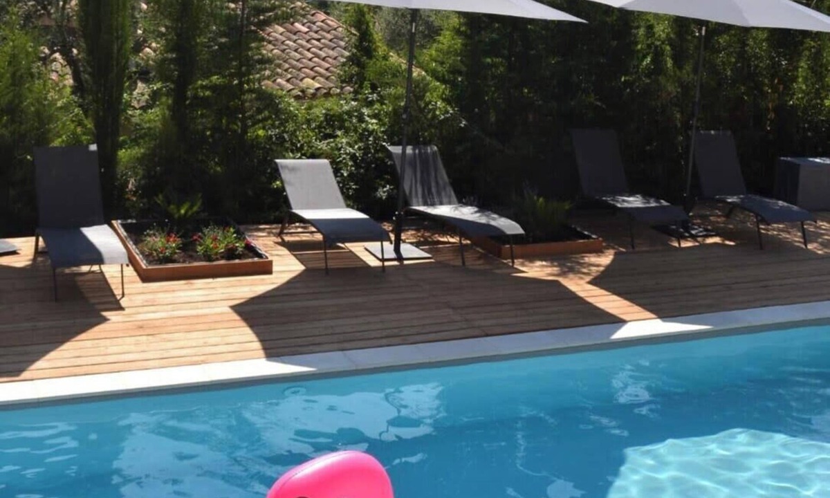Le Rouret Apartment | Beach, hiking or pool? Everything is possible here