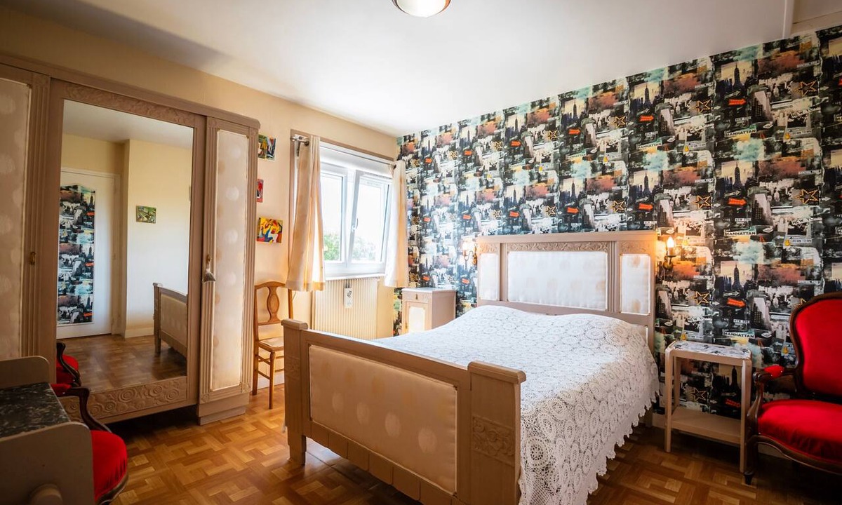 Bavent Bed & Breakfast | Bed and Breakfast 'Chambres D'hôtes - Chambre 1' with Shared Garden and Wi-Fi