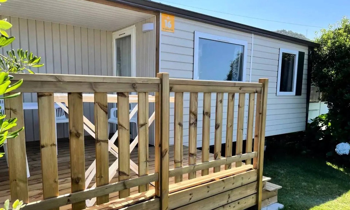 Bretignolles-sur-Mer House | Camping Les Alouettes* - Mobile Home Excellence 4 Rooms 6/7 People