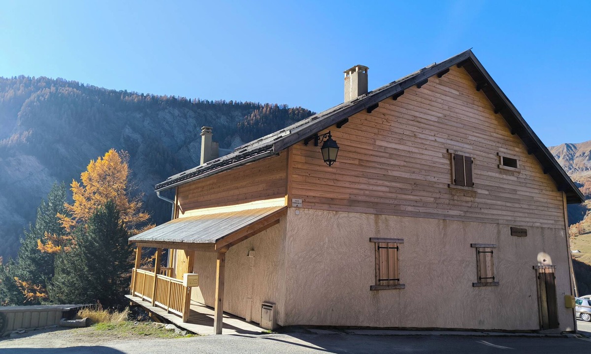 Saint-Veran Ski Chalet | Chalet 24 p - Saint Véran - Chalet des routiers - Queyras Nature Park