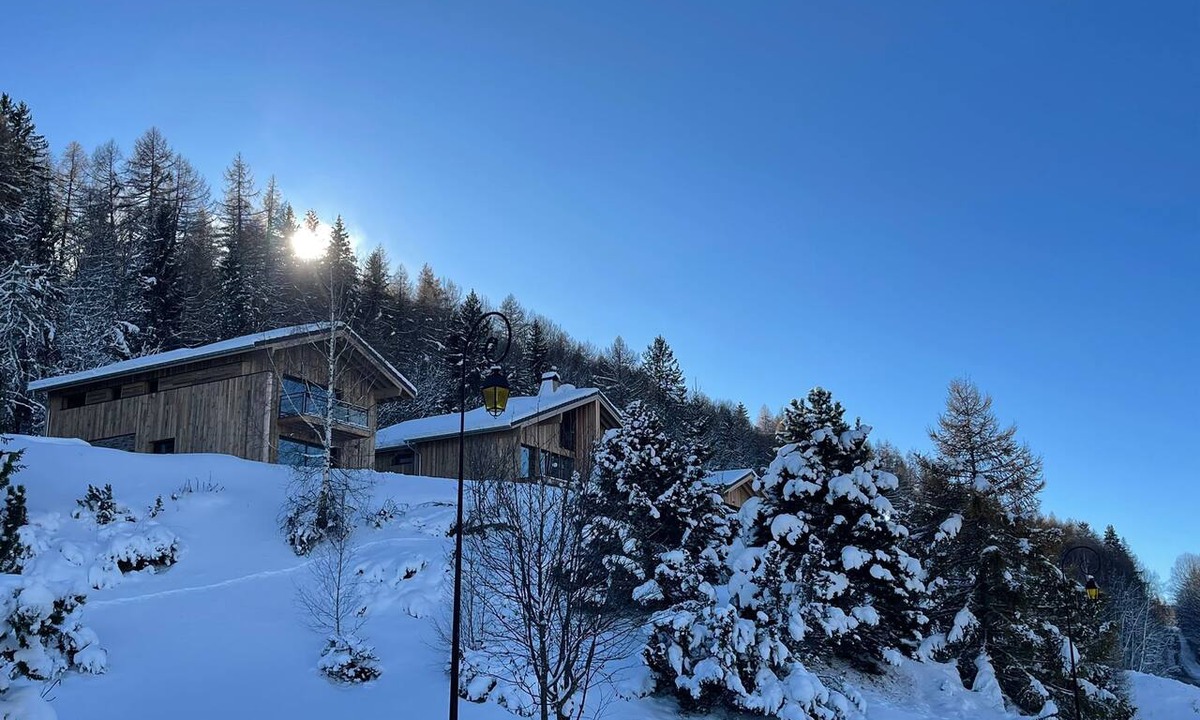 Montalbert Ski Chalet | Chalet in La Plagne Montalbert - Sleeps 12 - At the foot of the slopes - Panoramic view