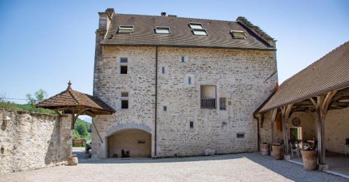 Chazey-Bons Bed & Breakfast | Chambres d'hôtes dans Manoir du XVeme