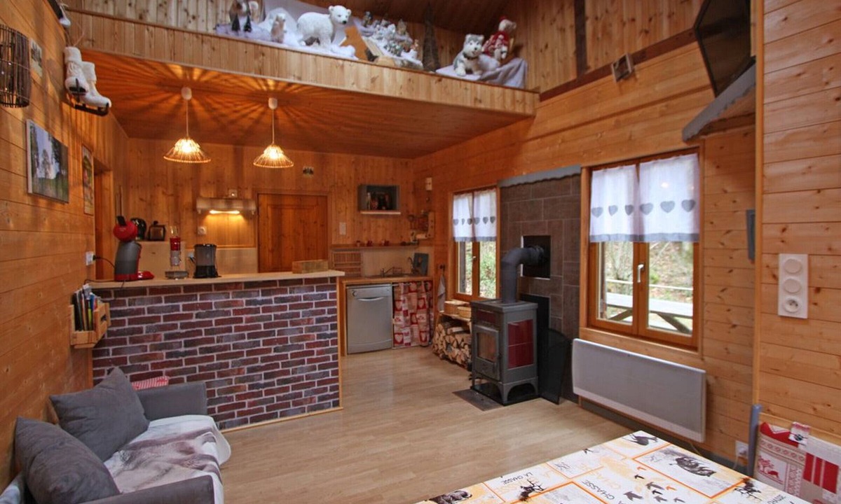 Plainfaing Cottage | Charming Chalet with Nature Views, Near Colmar & Gérardmer, Ideal for 4, Free WiFi
