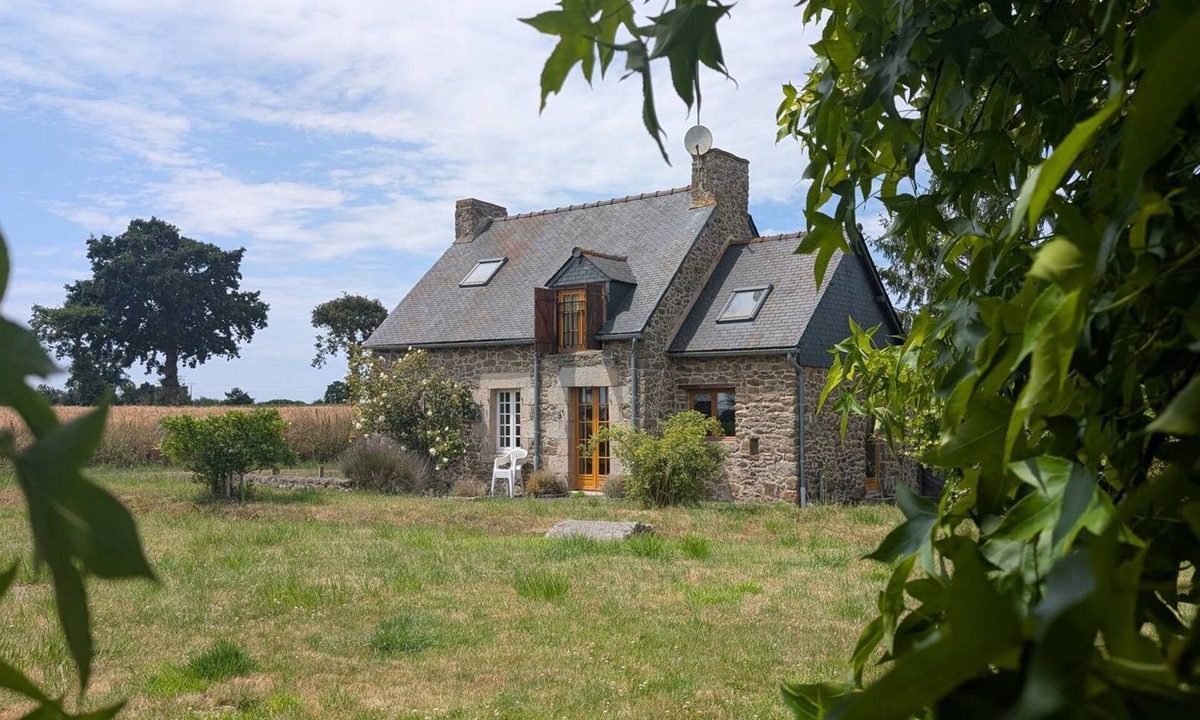 Beaussais-sur-Mer House | Charming stone house in Beaussais Sur Mer