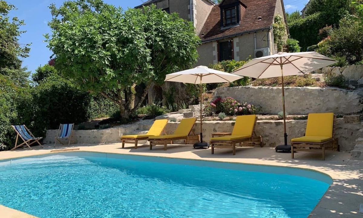 Amboise Cottage | Charming Wine Makers Cottage . Amboise , Loire Valley , AC & SALT SWIMMING POOL!