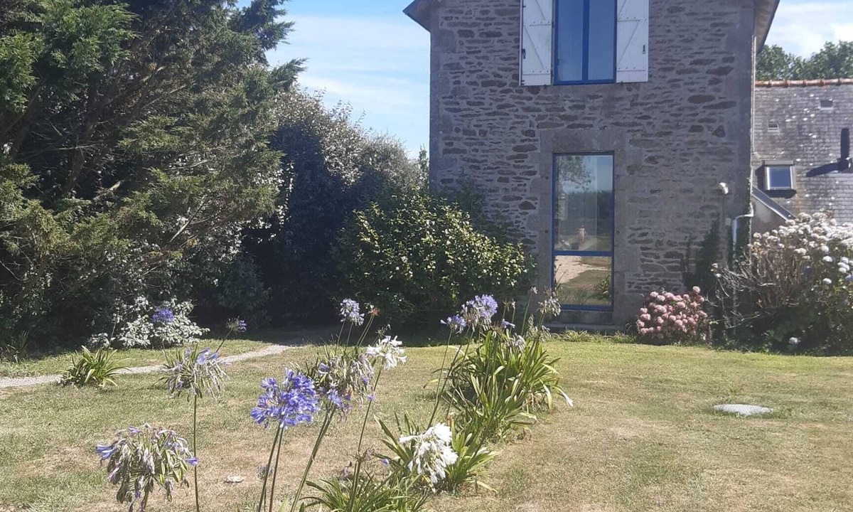 Treguennec House | Chic and authentic bourgeois house by the sea, ideal for surfing, beaches and hiking.