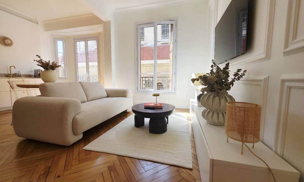 Vernier Apartment | Chic & Cozy