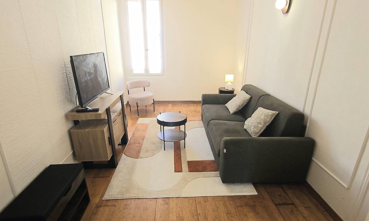 Nord - Gare Apartment | Cosy T2 in downtown Le Mans, 15 minutes from the 24h circuit