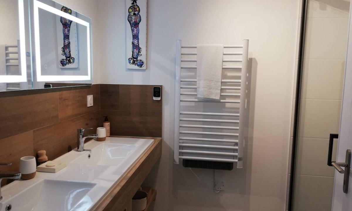 Cheille Apartment | ECO-FRIENDLY HOUSE "LA CROIX PERETTE" 5KM FROM THE CASTLE OF AZAY LE RIDEAU
