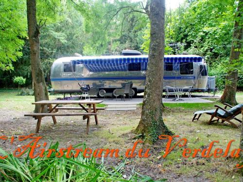La Menitre House | Escapade insolite dans une Airstream vintage en Anjou - FR-1-622-111