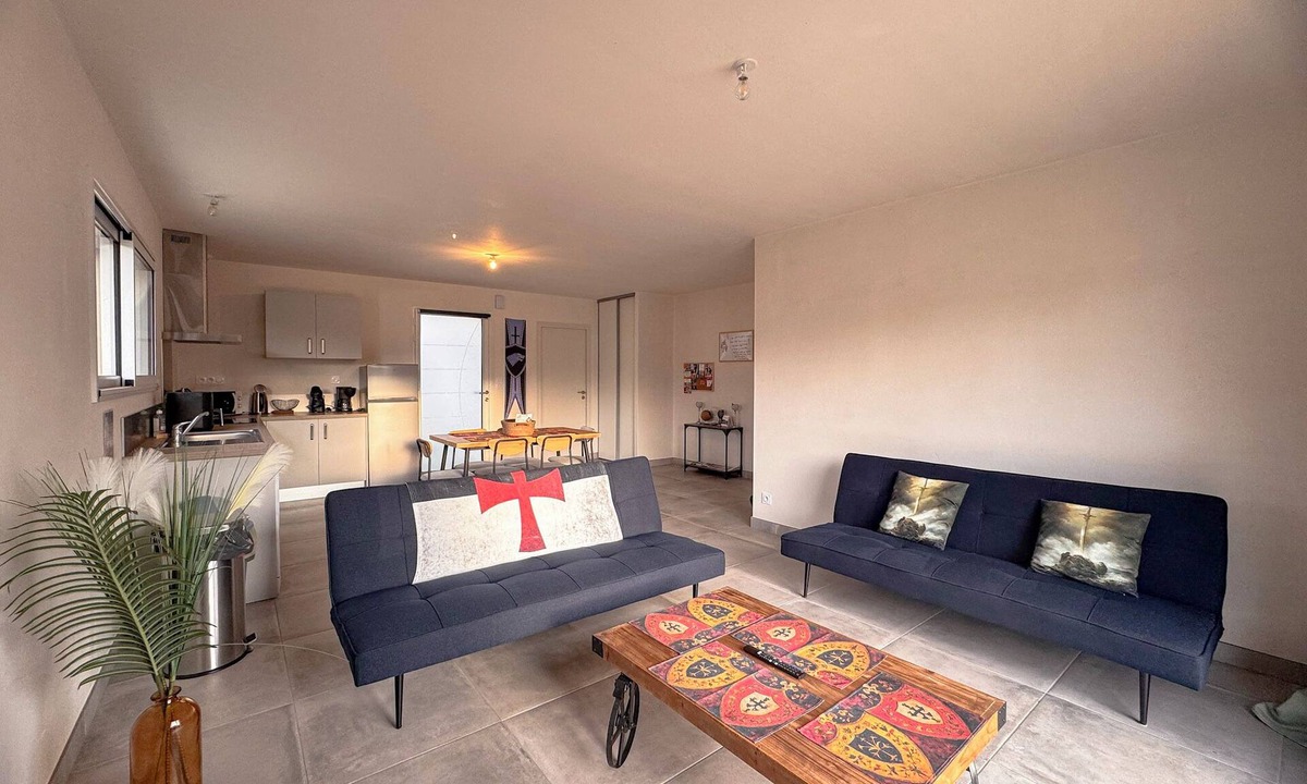 La Flocelliere House | Excalibur - 15 min Puy du Fou - Parking - by R&G