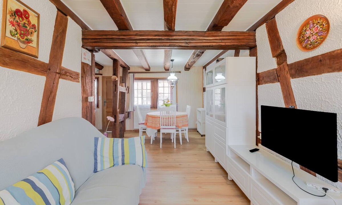 Issenhausen Cottage | Gite Le Coquelicot "bi's anstetts" – Authentic Alsatian Farmhouse Retreat