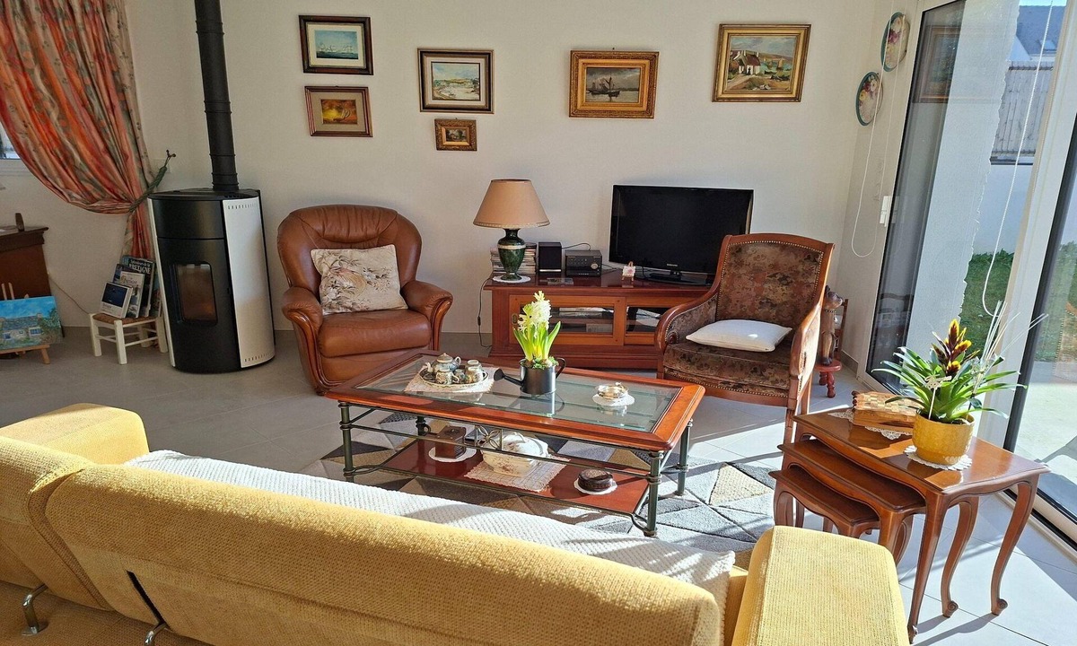 Plestin-les-Greves House | Ground floor holiday home in Plestin des Grèves
