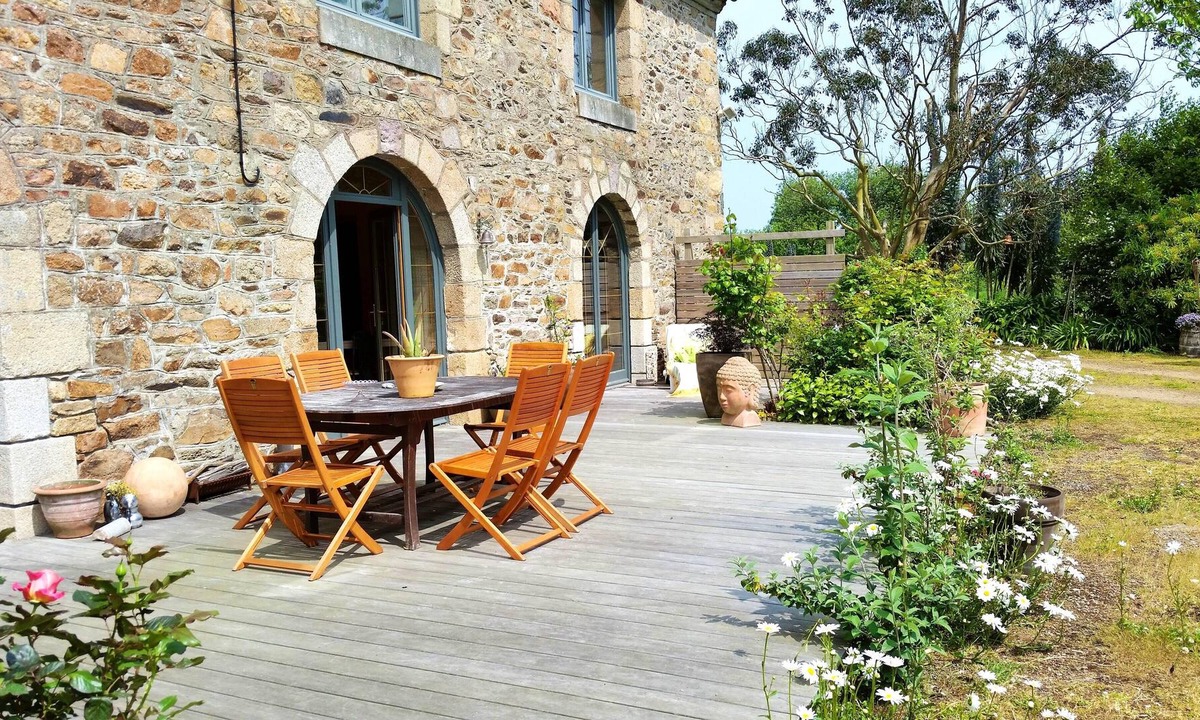 Ploubazlanec House | Homerez - House 2 km away from the beach for 8 ppl. with terrace at Ploubazlanec