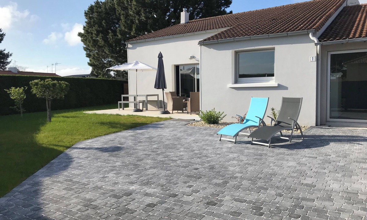 Tharon-Plage House | House 700 m from the beach Tharon-Plage between Pornic and St. Brevin