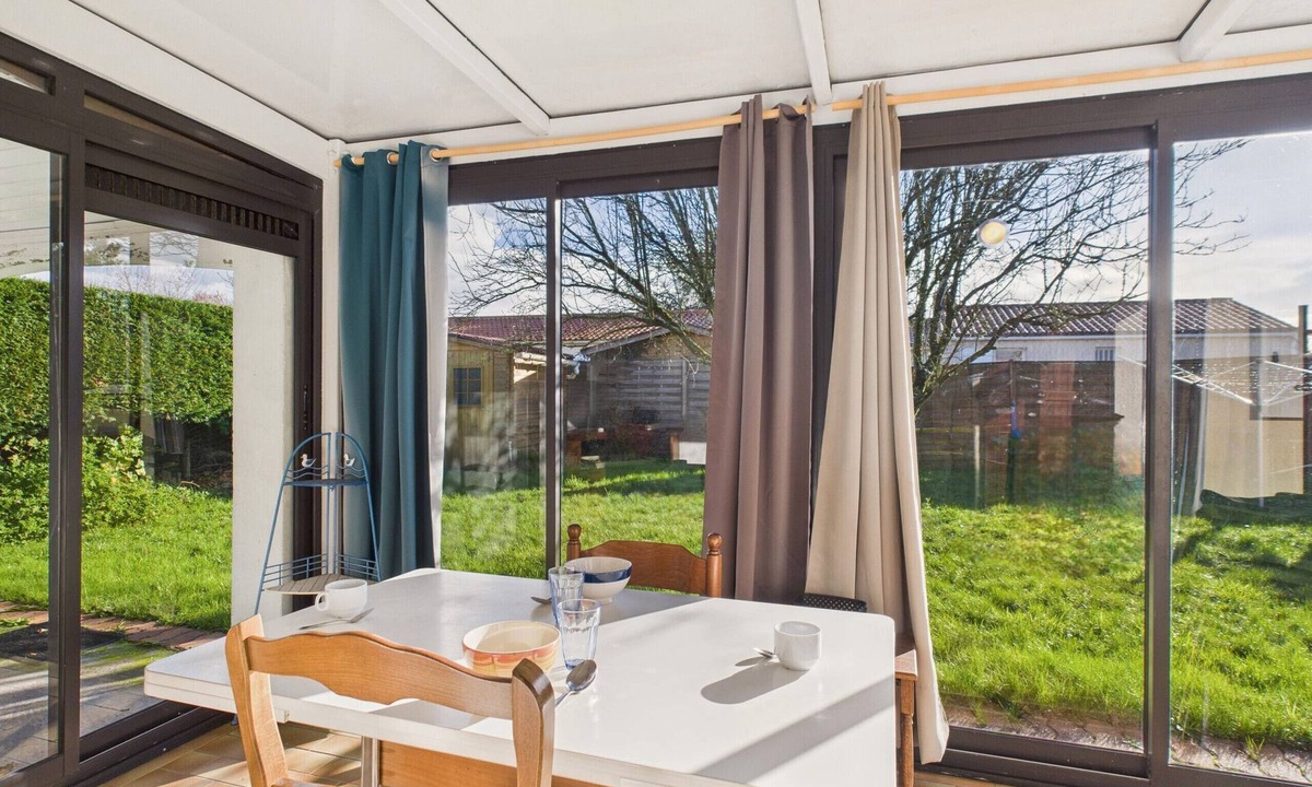 La Chaize-Giraud House | House for 4 with garden and veranda