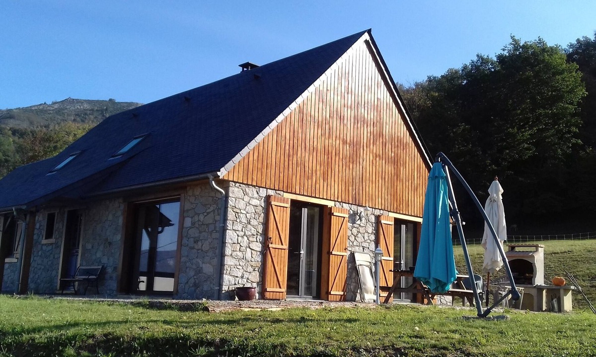 Artalens-Souin House | House typical Pyrenean stone and wood Nice view Full sun