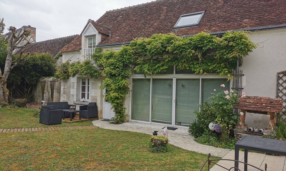 Civray-de-Touraine House | Independent duplex vacation rental in a century-old farmhouse