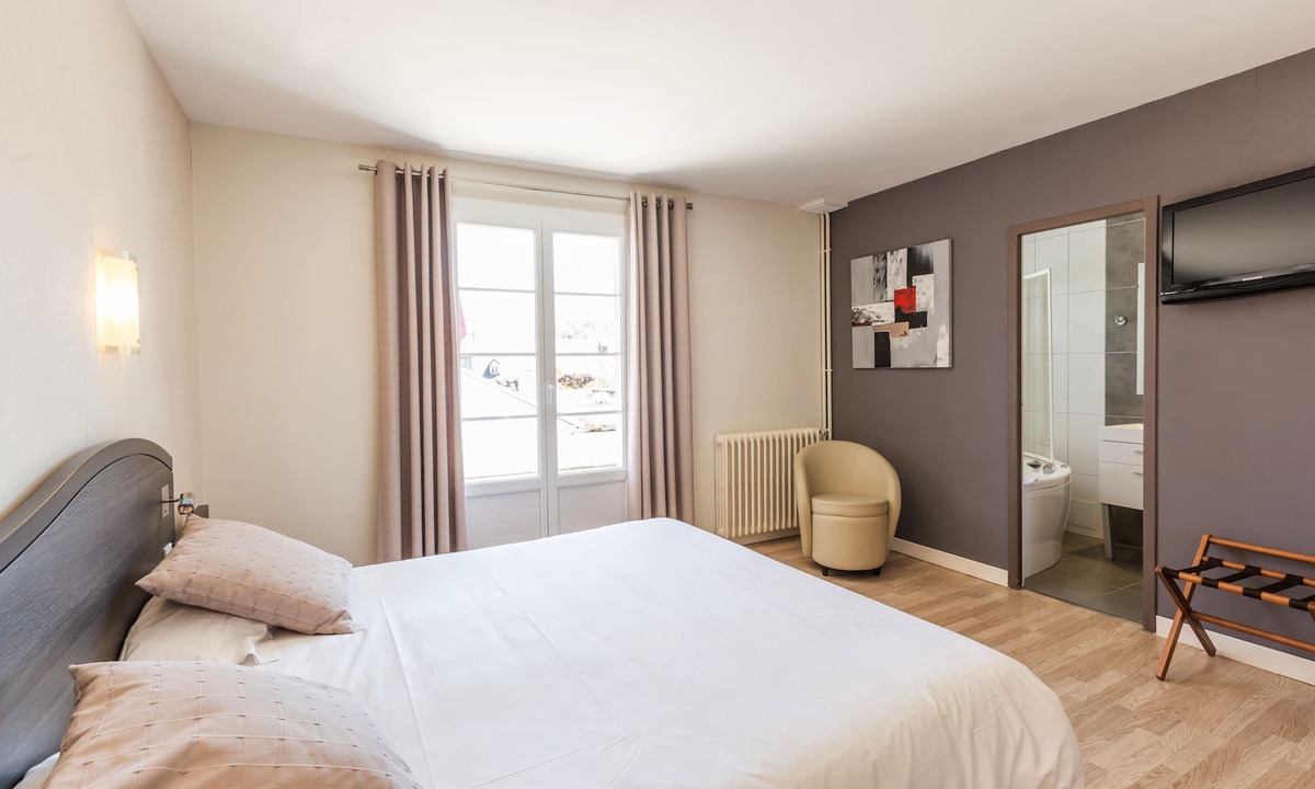 Argeles Gazost Hotel | Logis Hotel les Cimes