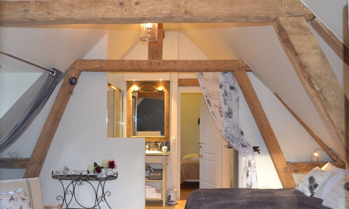 Saint-Jean-de-Livet House | Maison D'hôtes La Bihorée