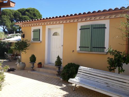 Canet House | mas saint genieis Gite à Canet 34800 Hérault pres du lac du Salagou clermont l héraut