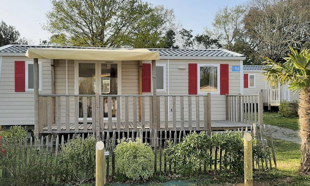 La Bernerie-en-Retz House | Mobile home with terrace in La Bernerie-en-Retz