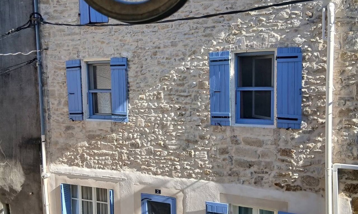 Roquemaure House | Near Avignon and Châteauneuf-du-Pape: Provençal house with exterior