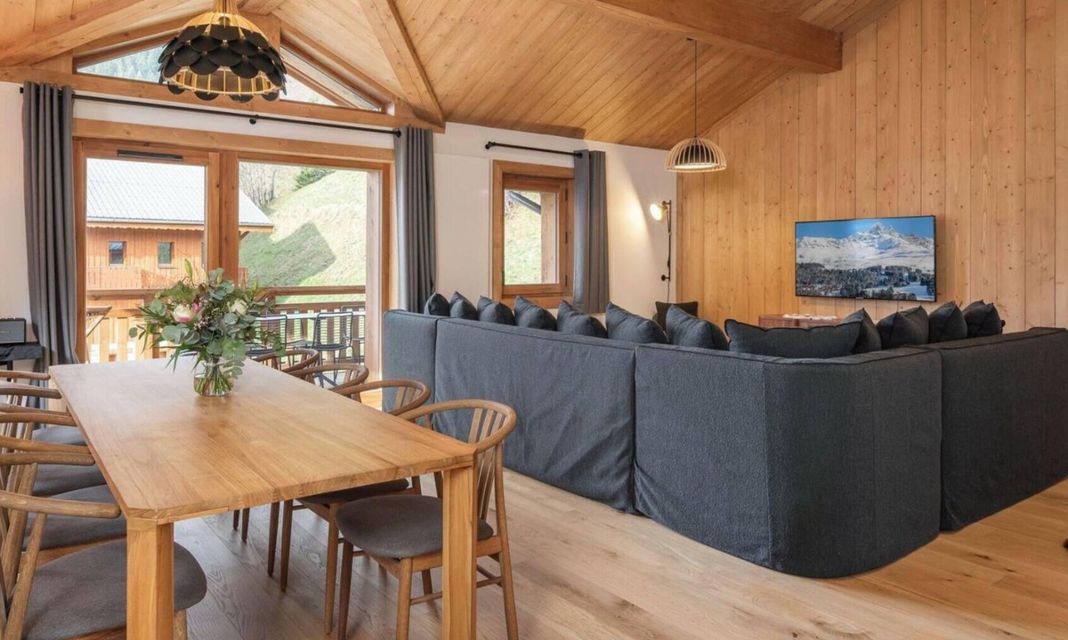 Champagny-en-Vanoise Apartment | Peridot – Family alpine escape, Champagny