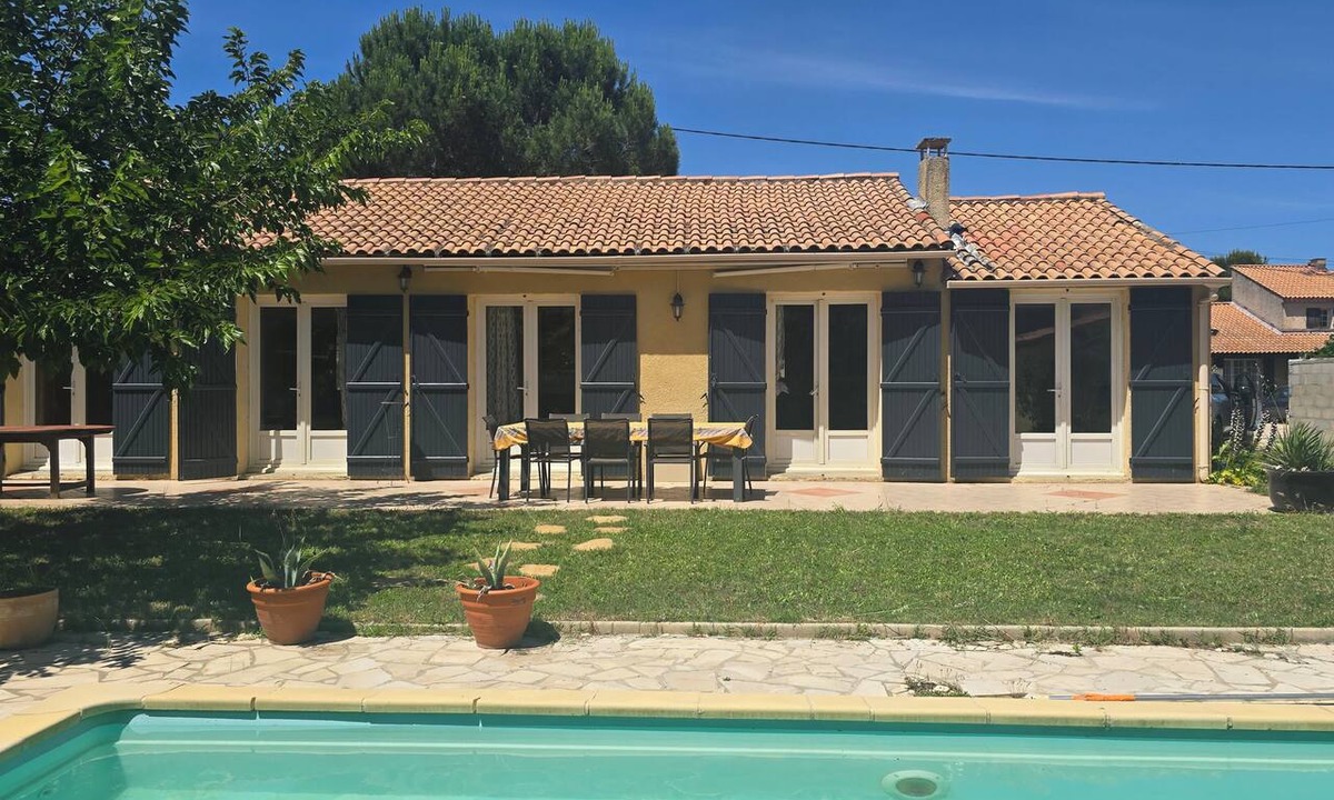 Bedarrides Villa | Provençal Villa with Private Pool Near Avignon (10 km) - Coeur de Lavande