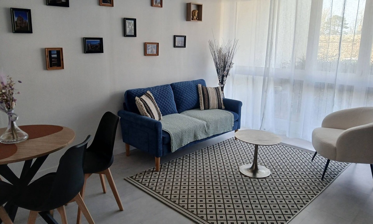 Roscoff Apartment | Quiet 2* studio, near the center, wooded residence