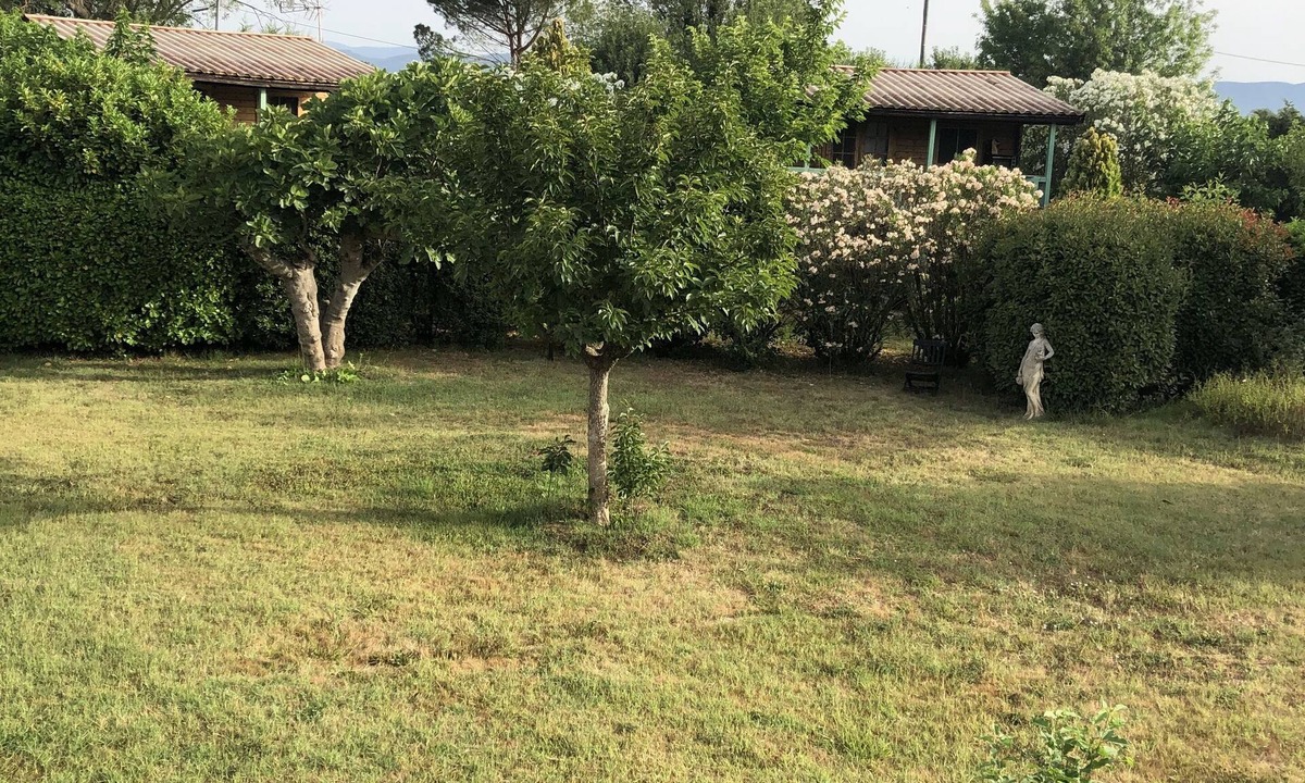 Roquebrune-sur-Argens Ski Chalet | Quiet chalet 10 minutes from the beach