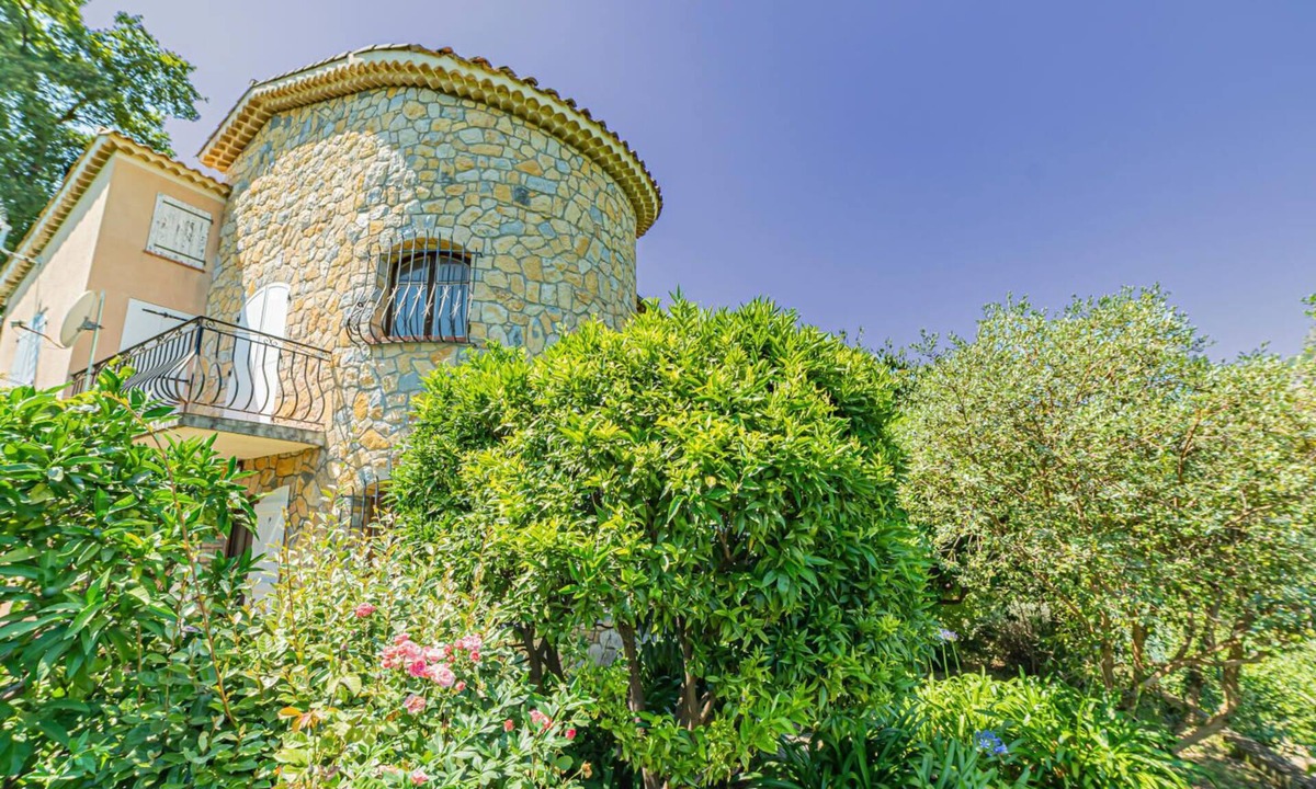 Le Bar-sur-Loup Apartment | Riviera Retreat Stunning Views at 30mn Nice Cannes
