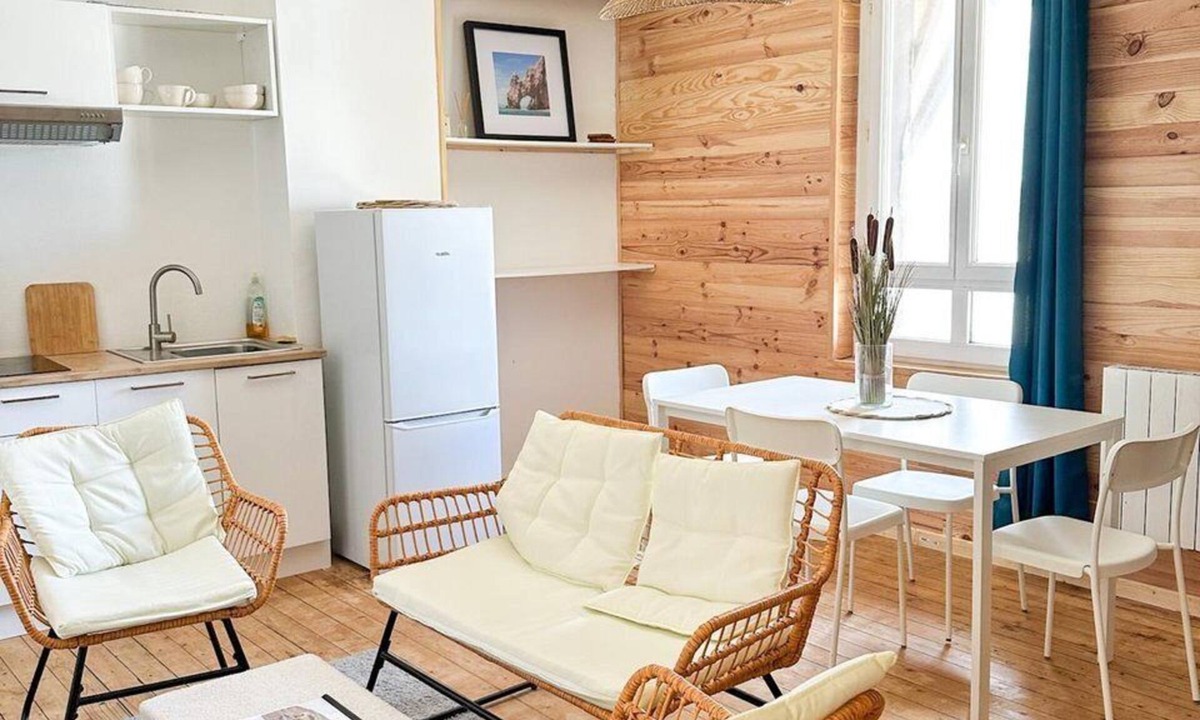 Fecamp Apartment | Sound of the Waves | Cliff View Near Étretat