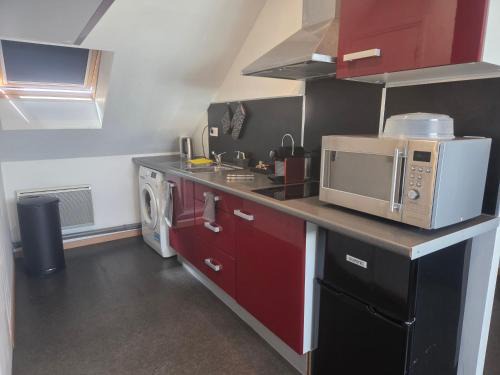 Henriville Apartment | Studio climatisée centre-ville et gare