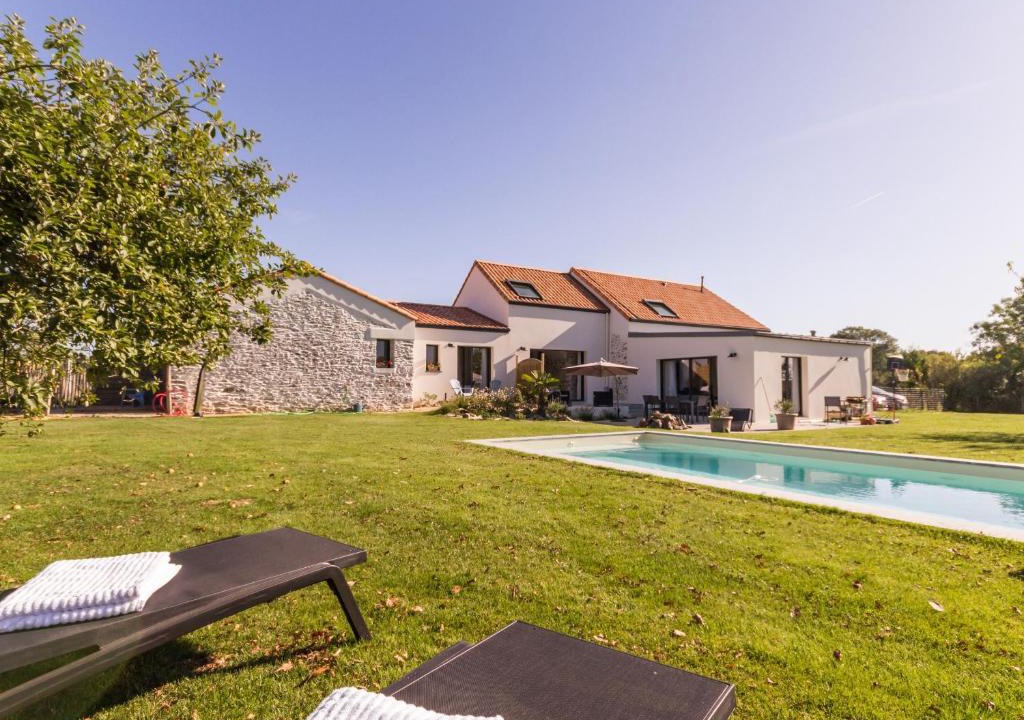Port-Saint-Pere House | Studio Jungle avec terrasse et piscine chauffée près de Nantes - FR-1-306-1304