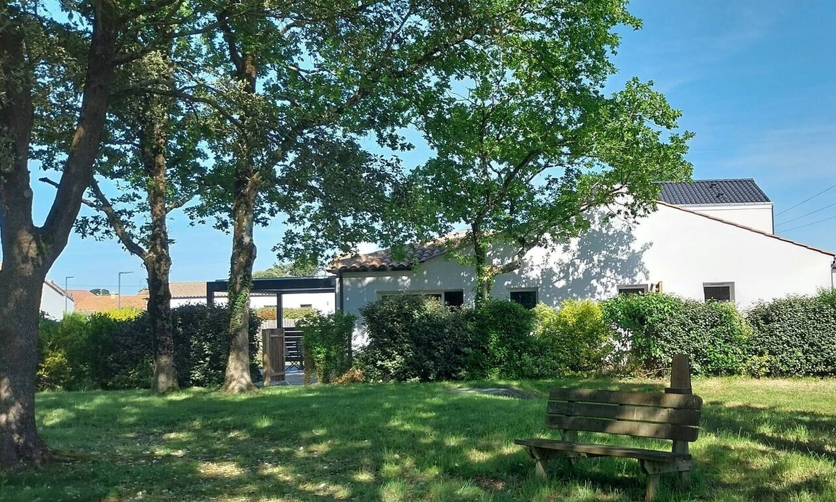 La Bernerie-en-Retz House | Vacation home, 850 m from the beach, sleeps 8/10. LA BERNERIE EN RETZ