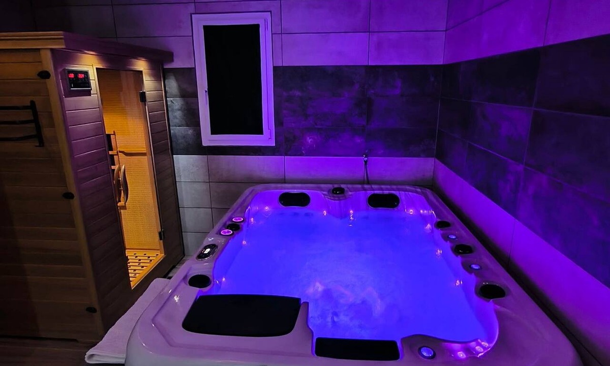 Cahon House | Vacation rental with private spa, jacuzzi, and sauna in the Baie de Somme.