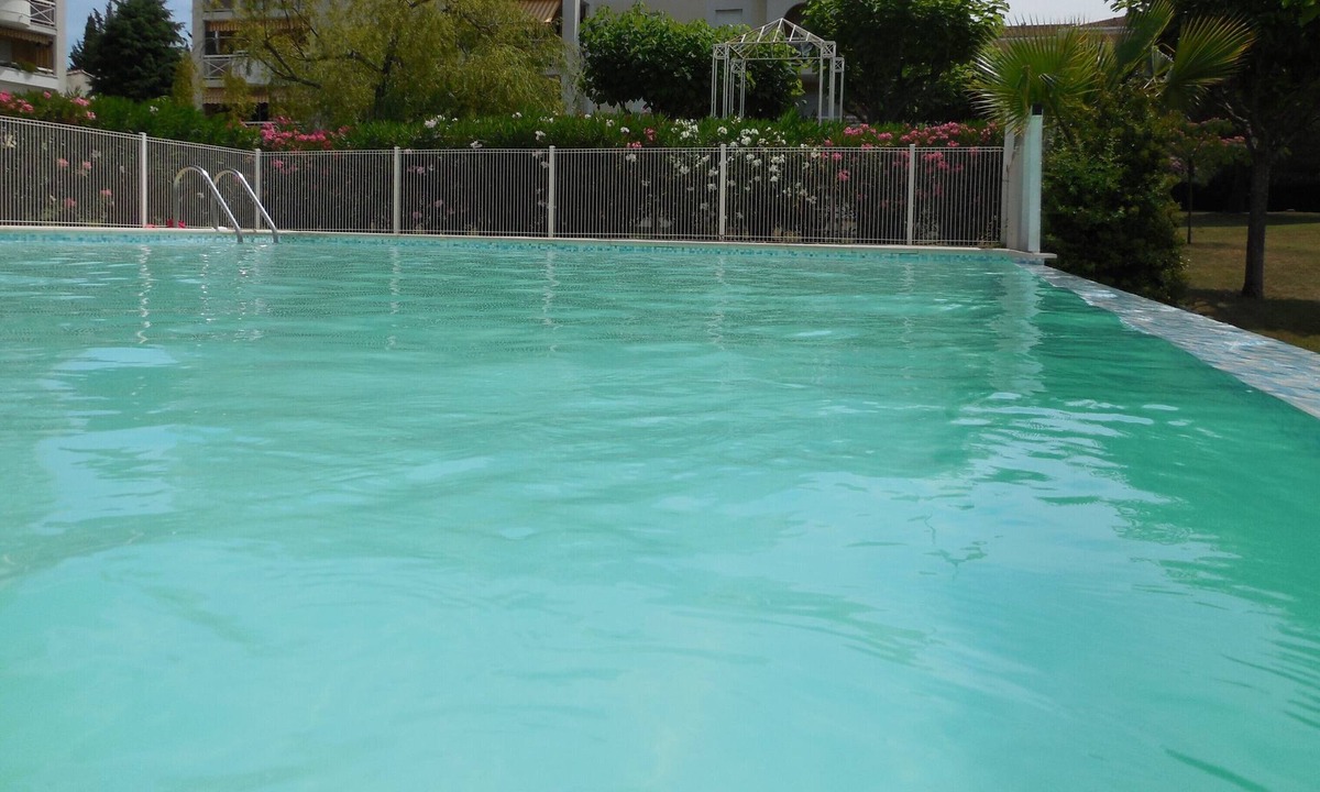 Le Cannet Apartment | VERY NICE STUDIO - terrace and swimming pool - SEA 5 mn away
