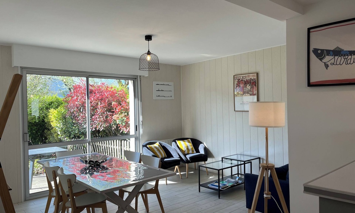 Fouesnant House | Villa Fouesnant Beg Meil 150 m from the beach and paths with garden