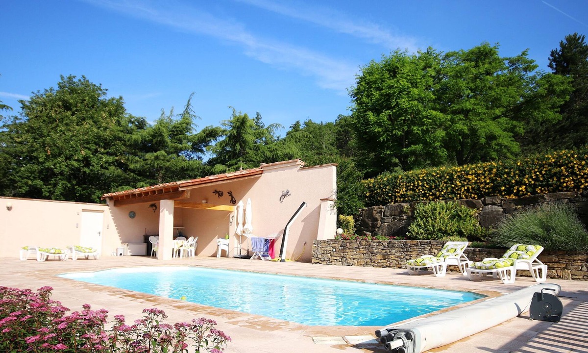 Sonnac-sur-l'Hers Villa | Villa Heated Pool 4 bedrooms In calm and pretty Hamlet, garden, Mountain Views,