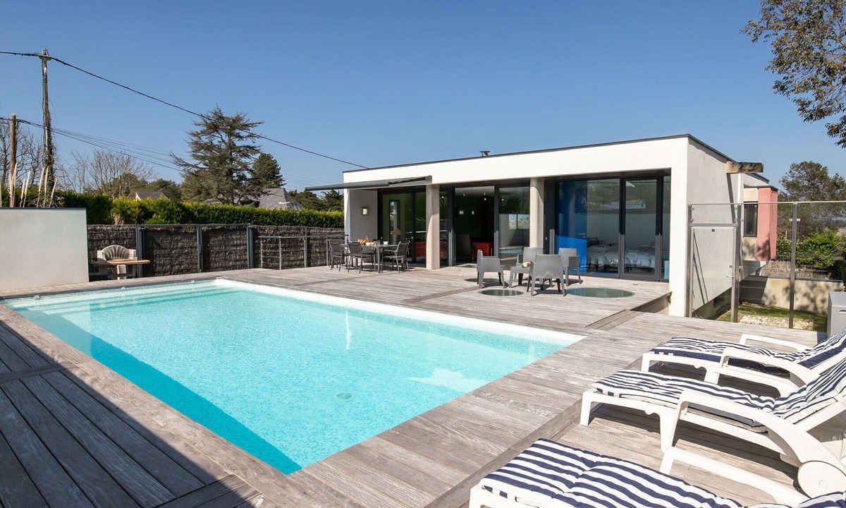Locquirec House | Wonderful private villa for 6 guests with hot tub, WIFI, private pool, TV, terrace and pets allo.