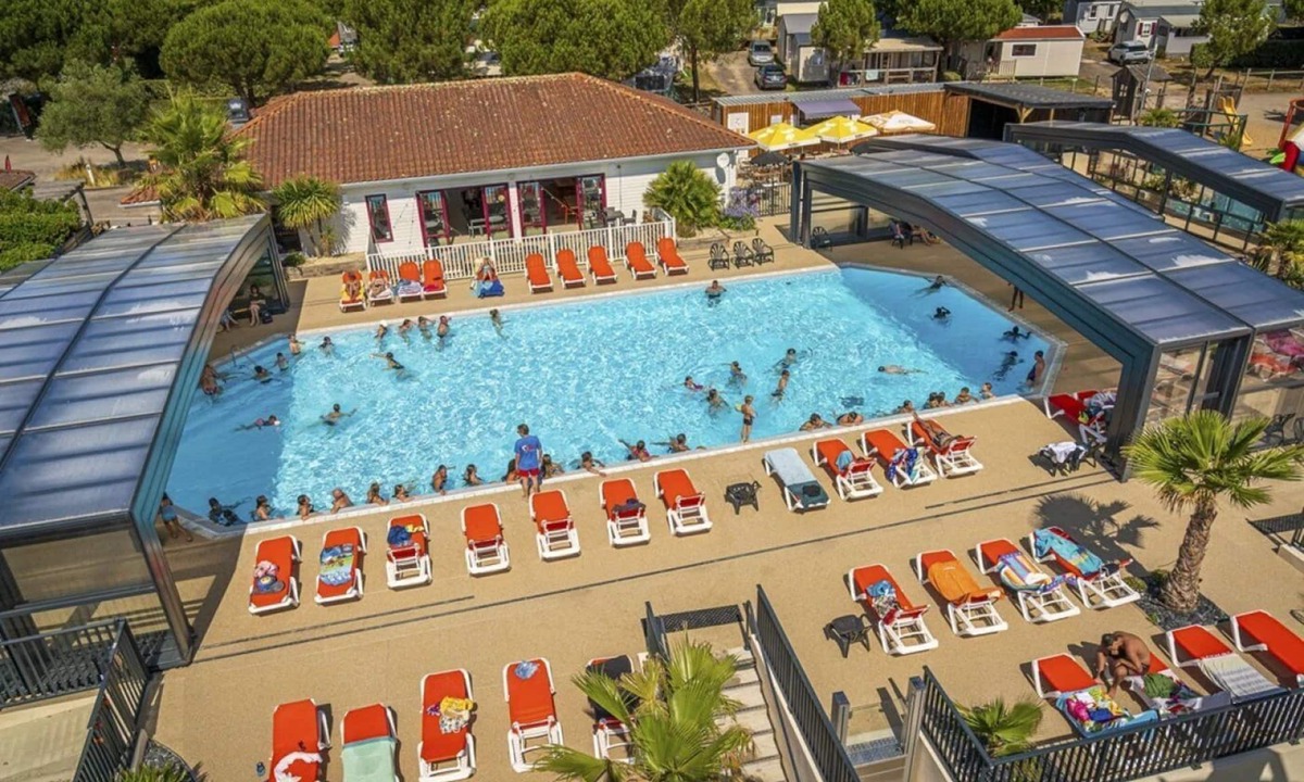 Tharon-Plage House | ZEcamping 4* à 1km de la plage parc aquatique dog friendly club enfant