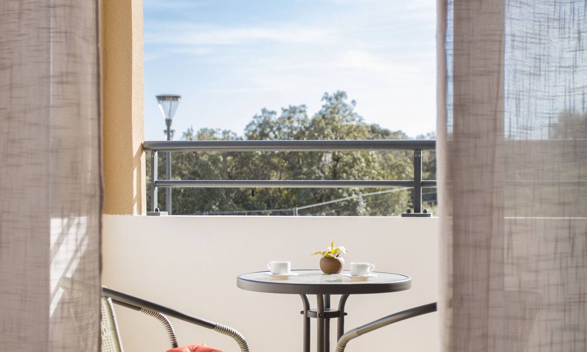 Villeneuve-les-Avignon Apartment | Zenao Appart'hôtels Villeneuve-lès-Avignon