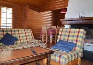 Chalet en Pierre avec Cheminée, 3 Chambres & Balcon, WIFI, Bolquère - 7 pers - FR-1-592-26